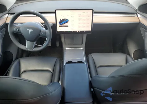 2023 Tesla Model Y из США, поврежденный, VIN 7SAYGAEE5PF910069